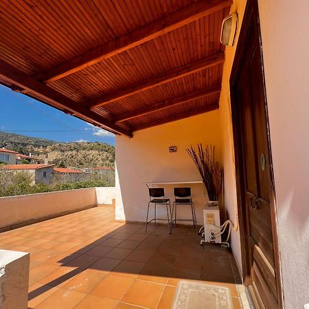 Village House Petalou Exterior photo